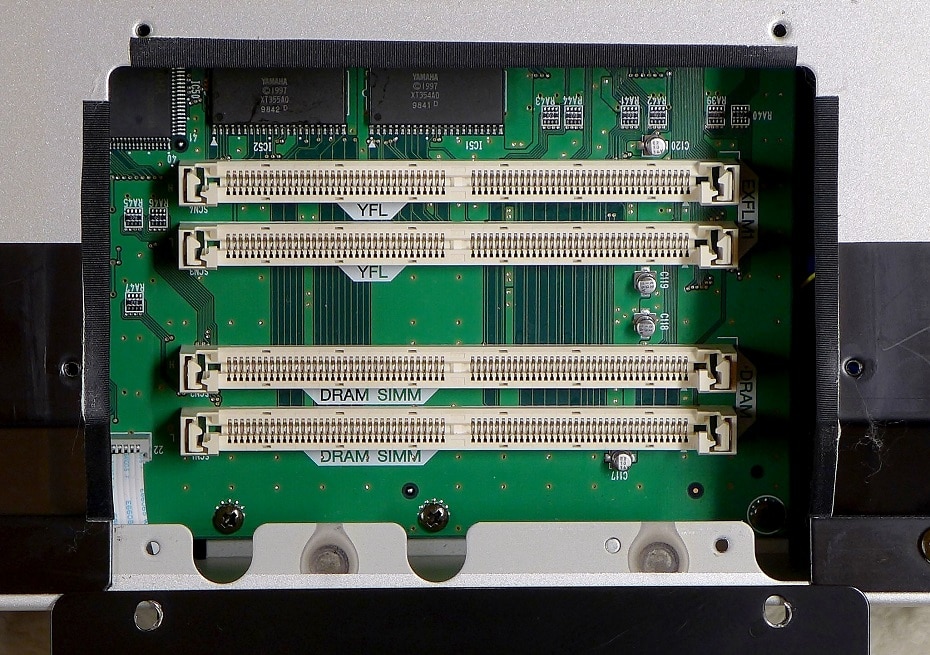 motherboard memory slots